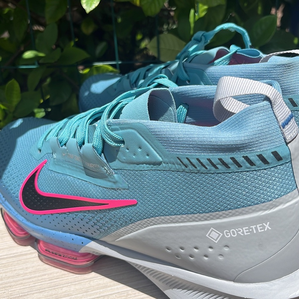 Nike Blue and Pink Sneakers - Picture 5 of 7